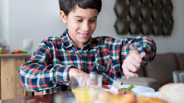 boy eating breakfast